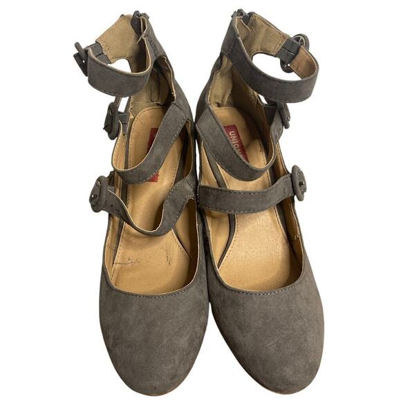 Unionbay Gray Faux Suede Triple Strap Mary Jane Block Heel Women's Size 7.5 - Picture 2 of 7